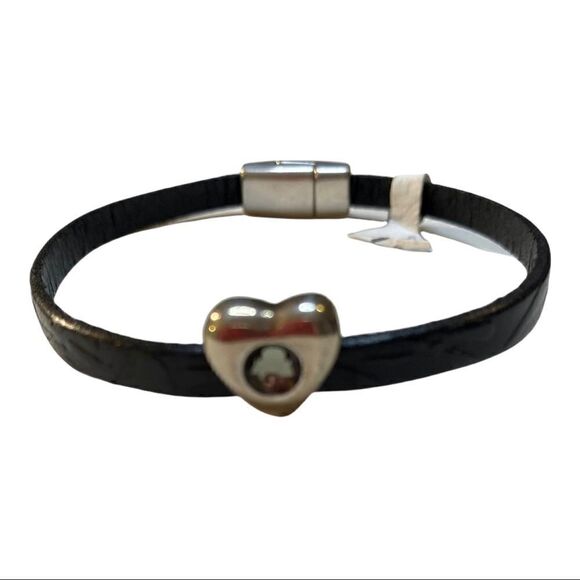 Thin Black Leather Heart Pendant Bracelet. Heart has a Crystal In The Center. - Picture 1 of 6